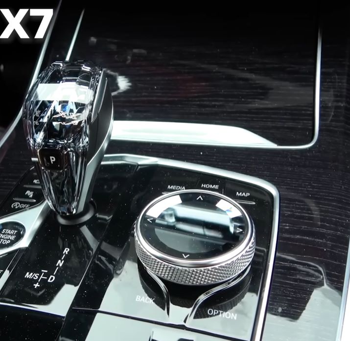 2026 BMW X7