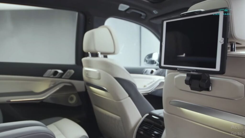 2026 BMW X7