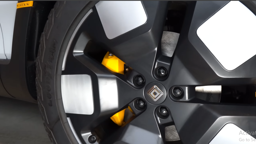 2026 Rivian R2S